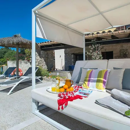 Villa Antonia By Vintage Travel Port de Pollenca