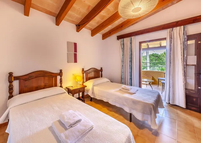 Antonia By Vintage Travel *