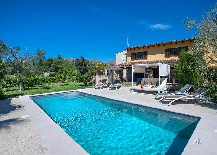 Antonia By Vintage Travel